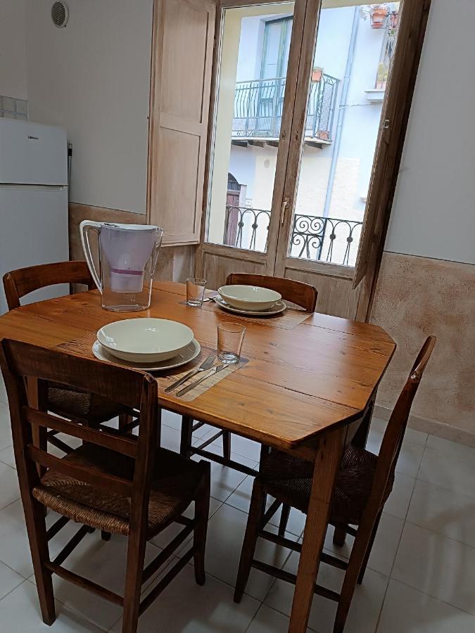 Casetta Nel Borgo Pianello Con Vista Panoramica Muro Lucano Екстериор снимка