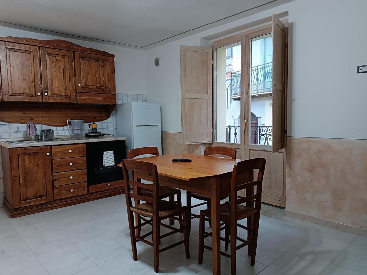 Casetta Nel Borgo Pianello Con Vista Panoramica Muro Lucano Екстериор снимка