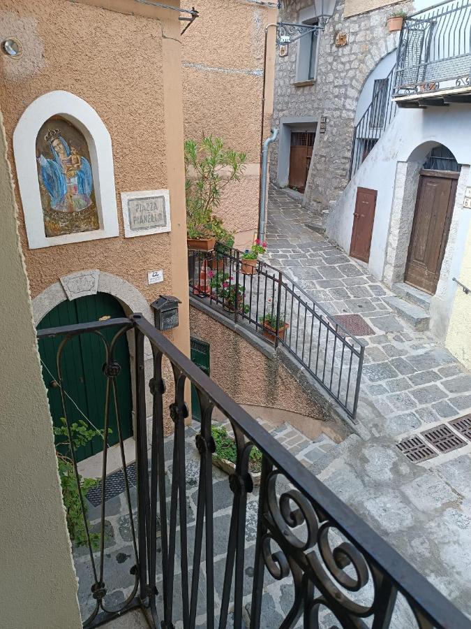 Casetta Nel Borgo Pianello Con Vista Panoramica Muro Lucano Екстериор снимка
